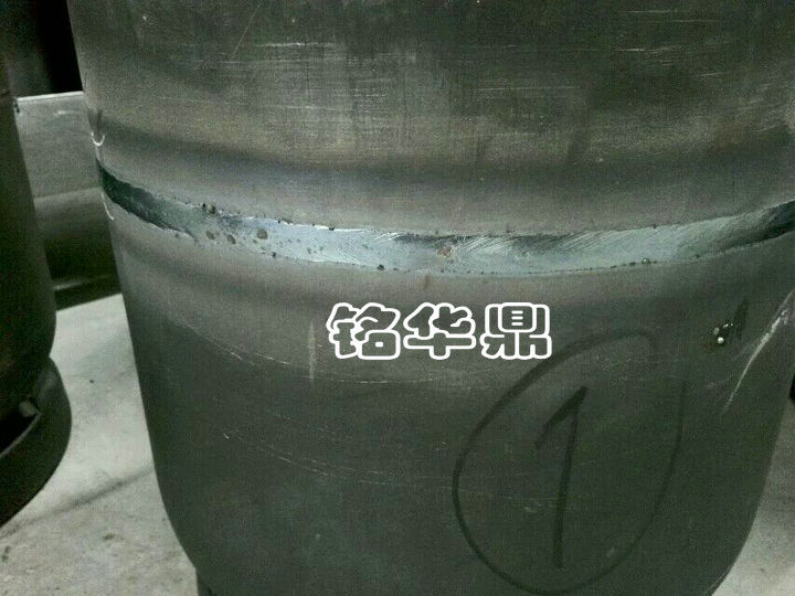 LPG液化氣罐焊接專機.jpg 液化氣瓶焊接機器.jpg